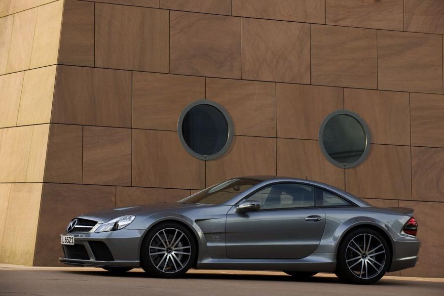  Mercedes-Benz SL65 AMG Black Series 2009 года  (фото 38 из 45)